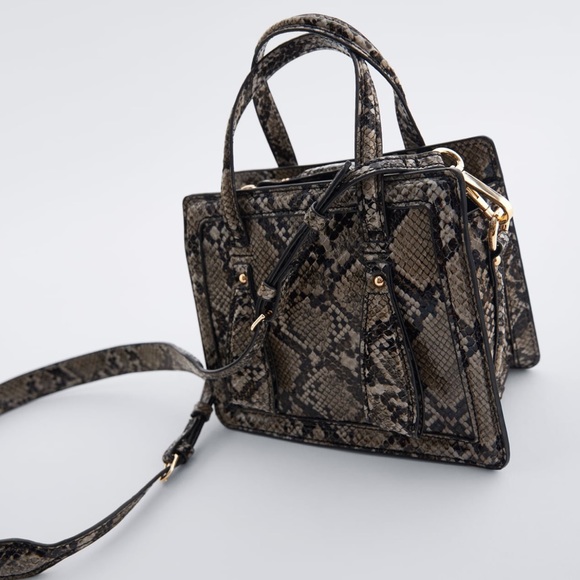Zara Handbags - Mini city bag